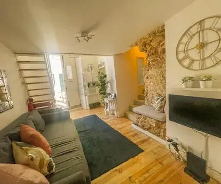 Historical Bica - 3 Bedroom * Lissabon