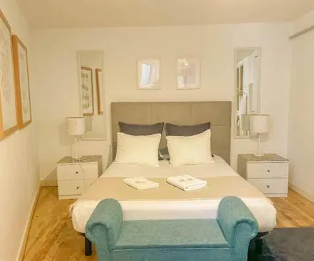 Historical Bica - 3 Bedroom * Lissabon