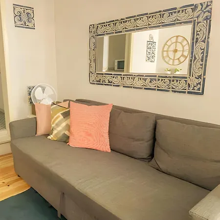 Historical Bica - 3 Bedroom Appartement Lissabon