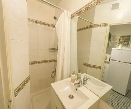 Historical Bica - 3 Bedroom * Lissabon