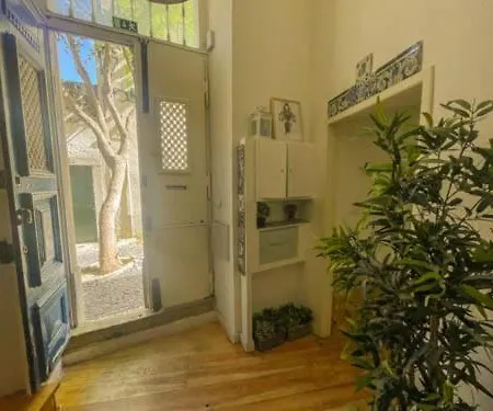 Historical Bica - 3 Bedroom Apartment Lisbon